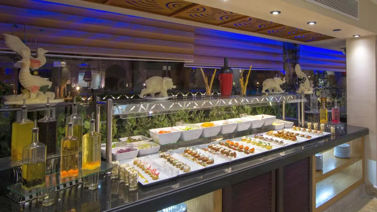 الفندق جرافيتي & أكوا بارك للعائلات والأزواج فقط - سهل حشيش